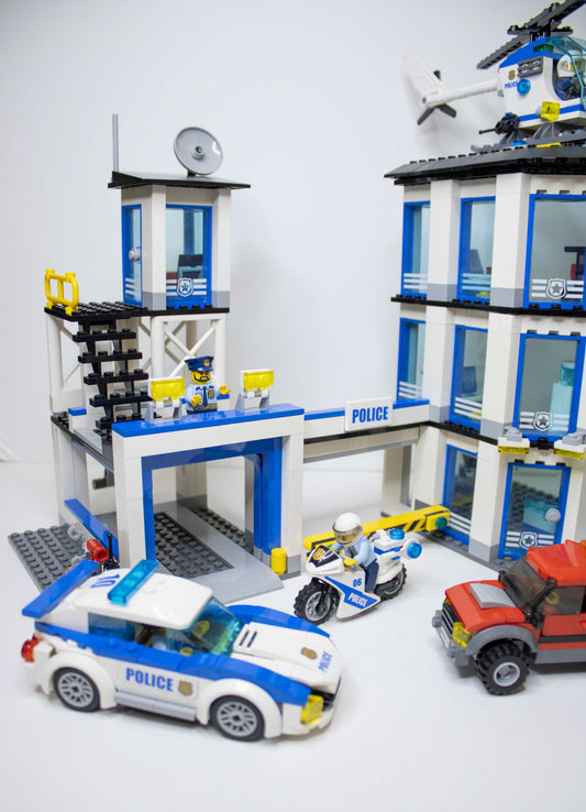 60141 City: Police Station