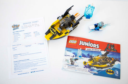 10737 Juniors: Batman vs Mr. Freeze