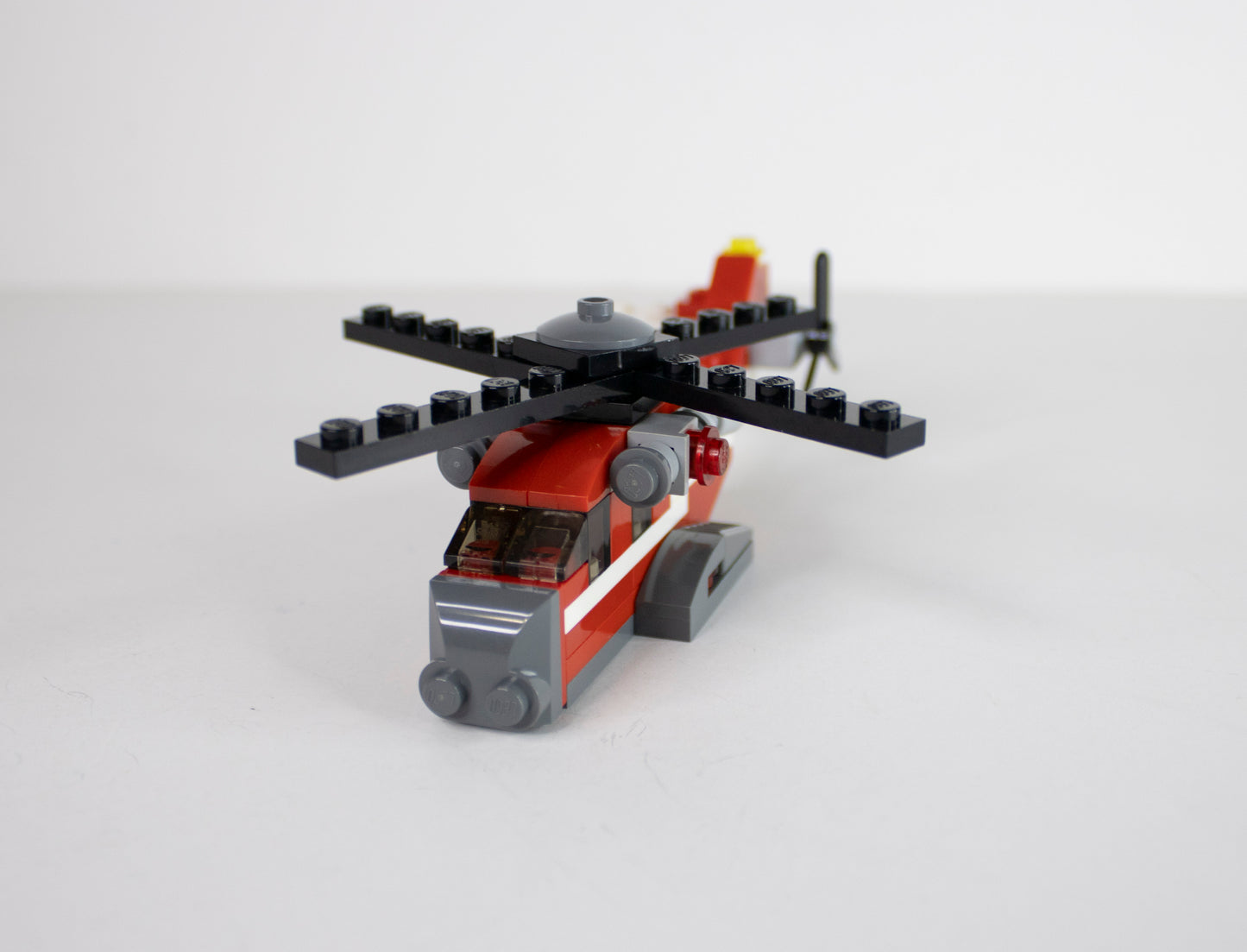 31013 Creator 3 in 1: Red Thunder