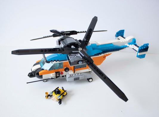 31096 Creator 3-in-1: Twin-Rotor Helicopter