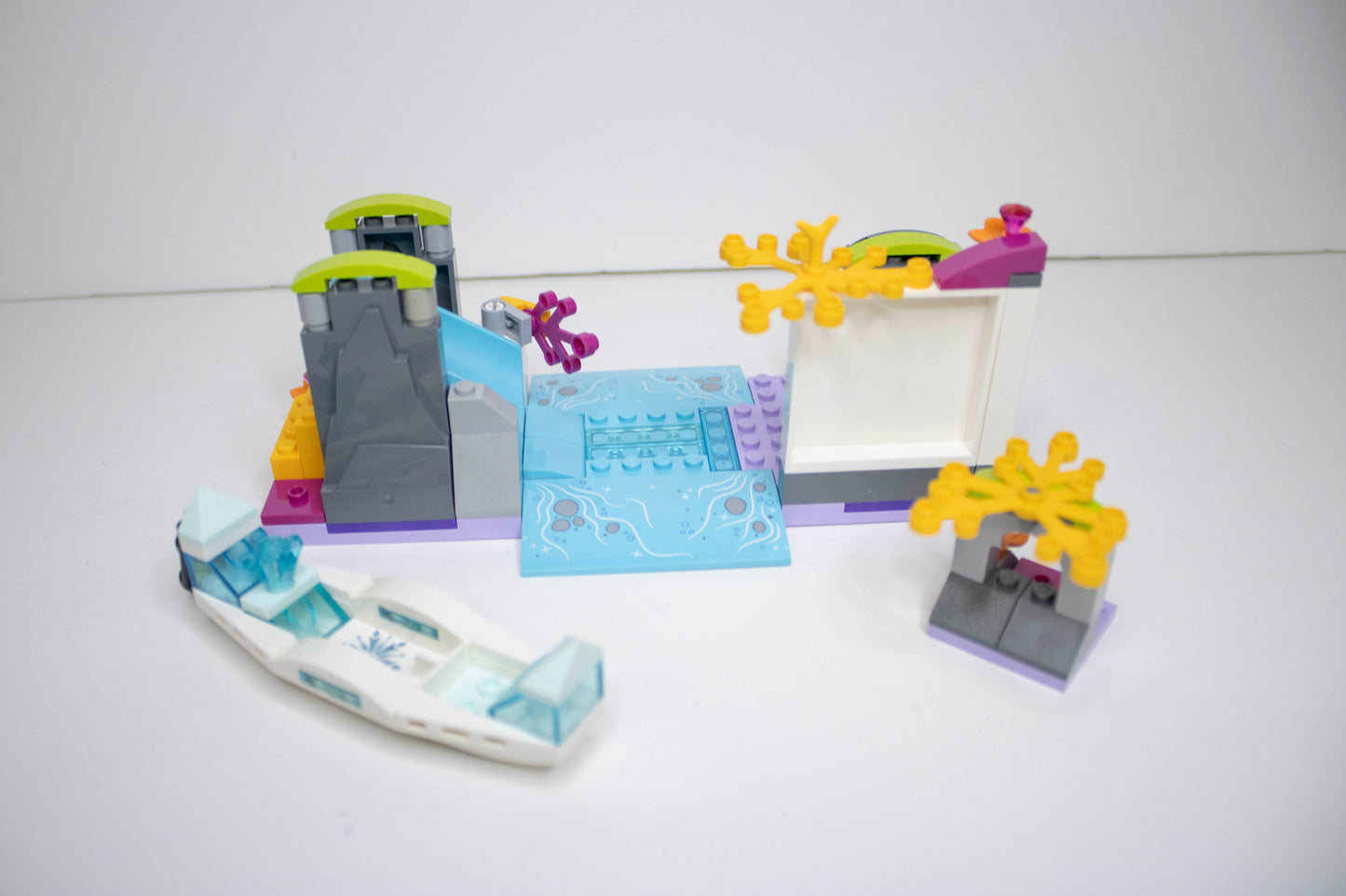 41165 Disney (Frozen II): Anna's Canoe Expedition