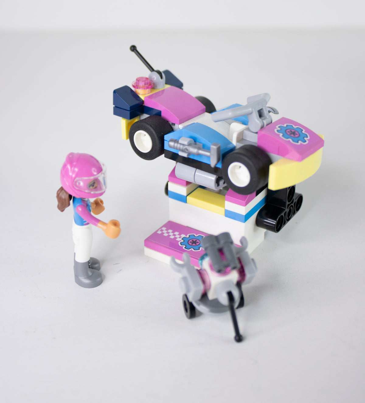41348 Friends: Service & Care Truck