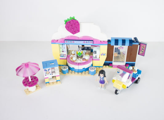41366 Friends: Olivia's Cupcake Cafe