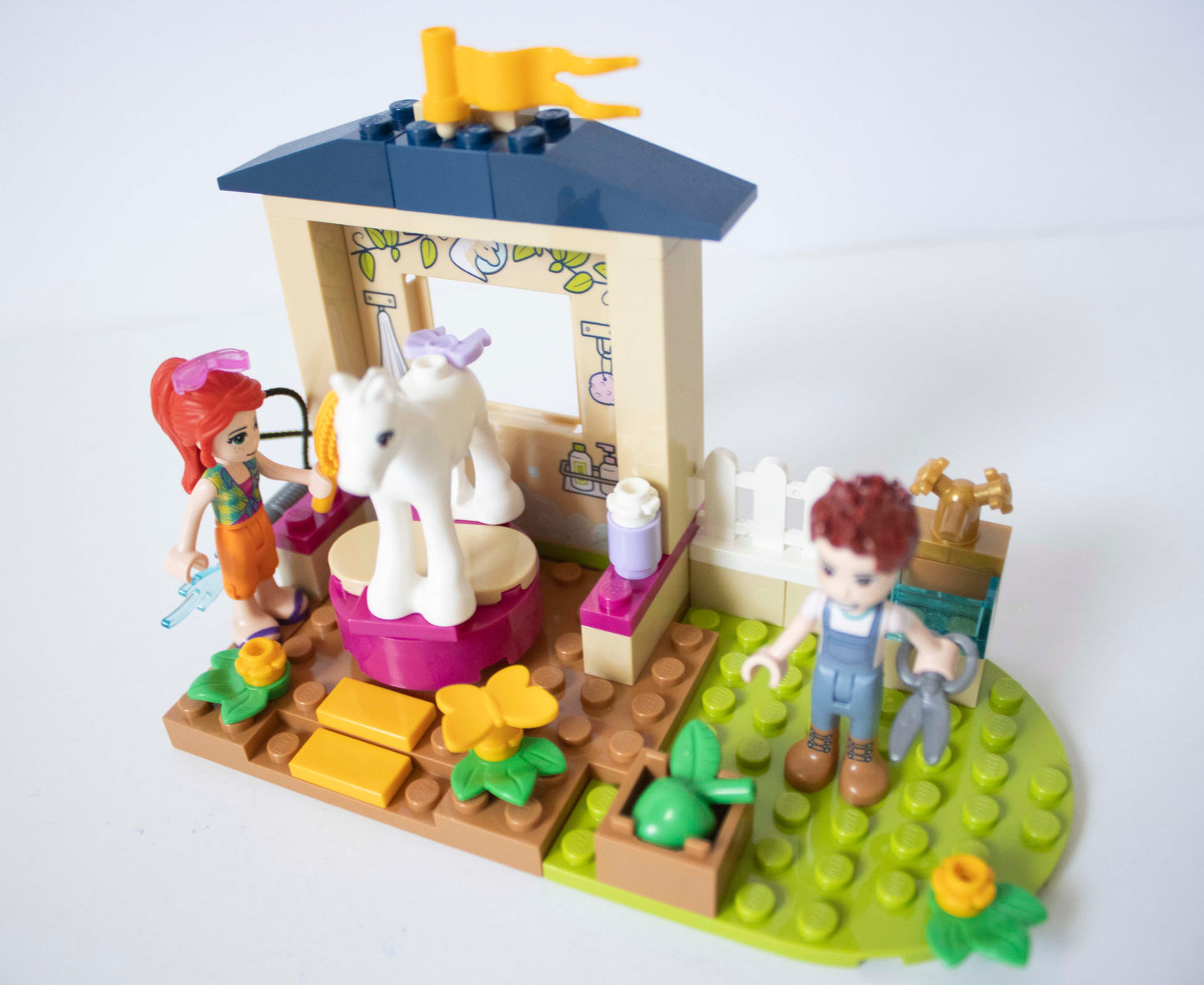 41696 Friends: Pony-Washing Stable