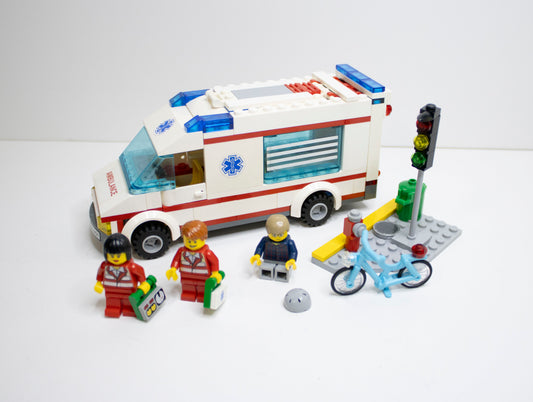 04431 City: Ambulance