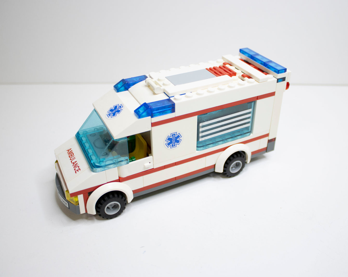 04431 City: Ambulance
