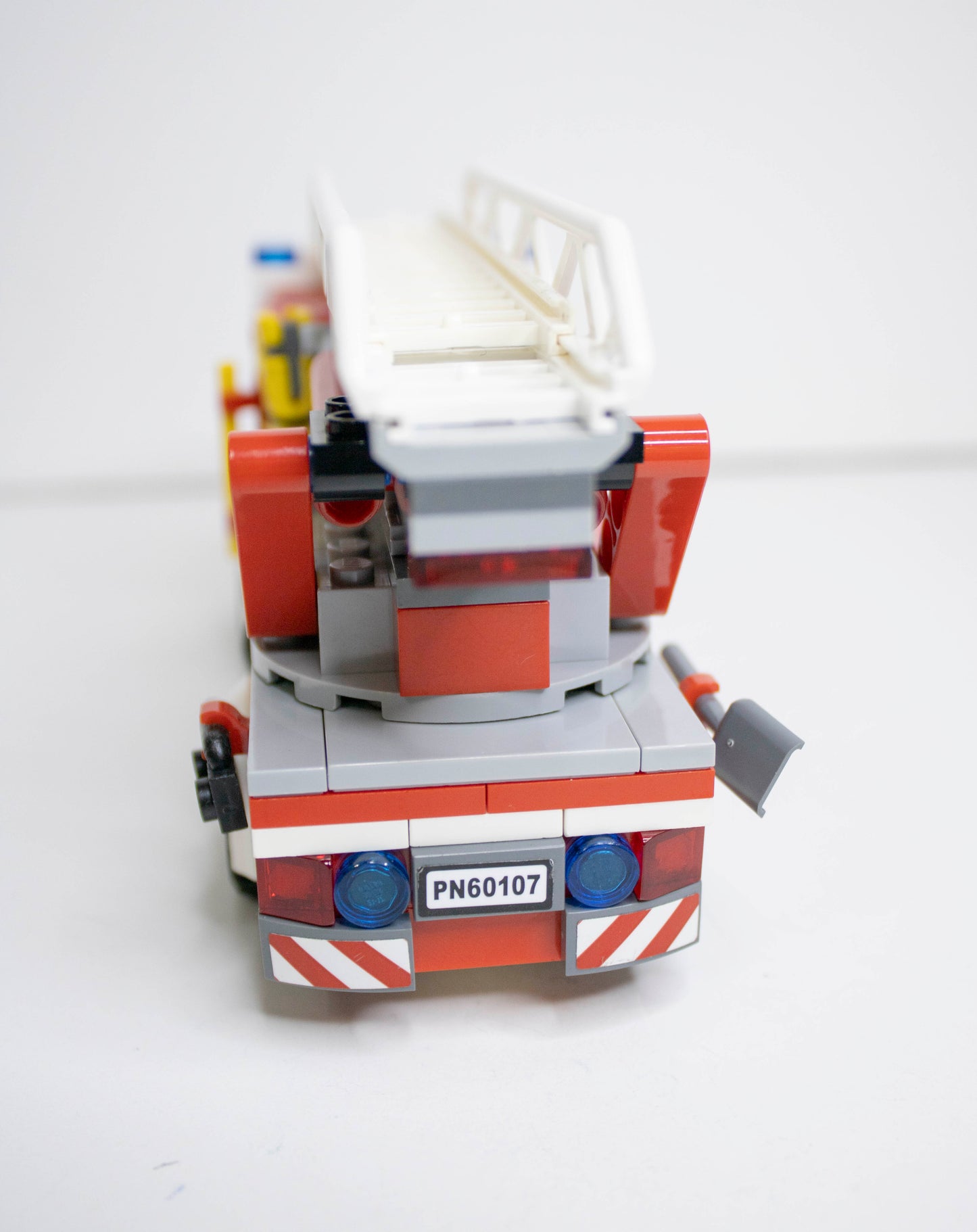 60107 City: Fire Ladder Truck