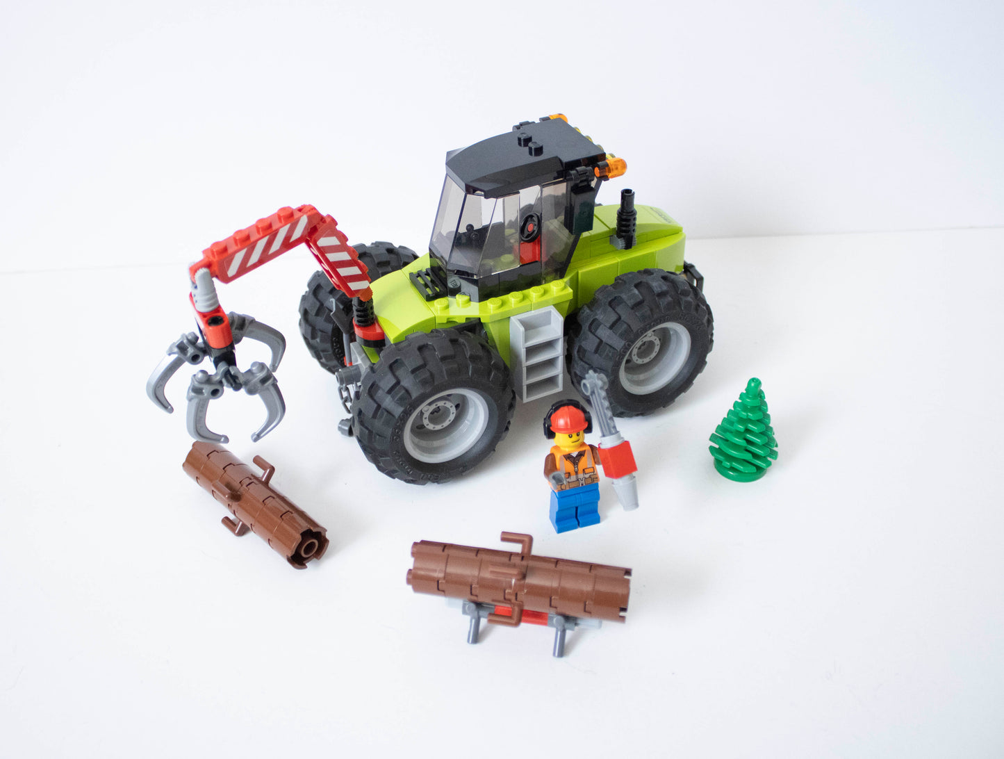 60181 City: Forest Tractor