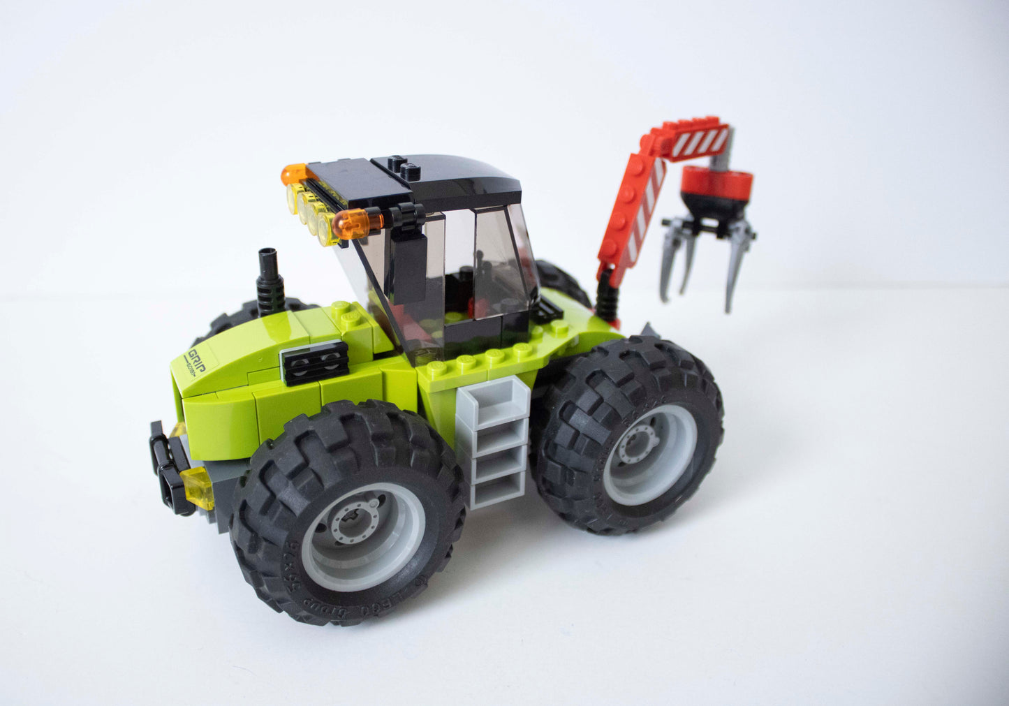 60181 City: Forest Tractor