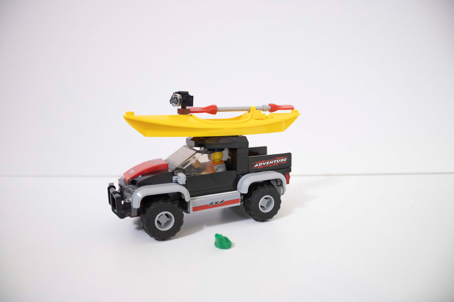 60240 City: Kayak Adventure