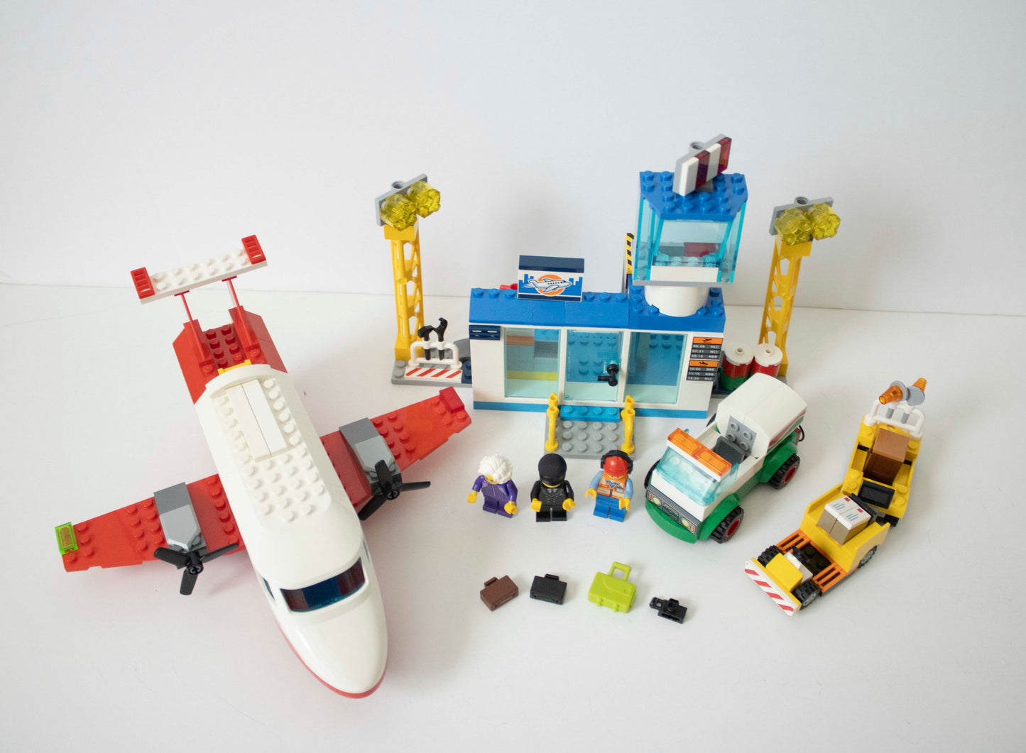 60261 City: Central Airport