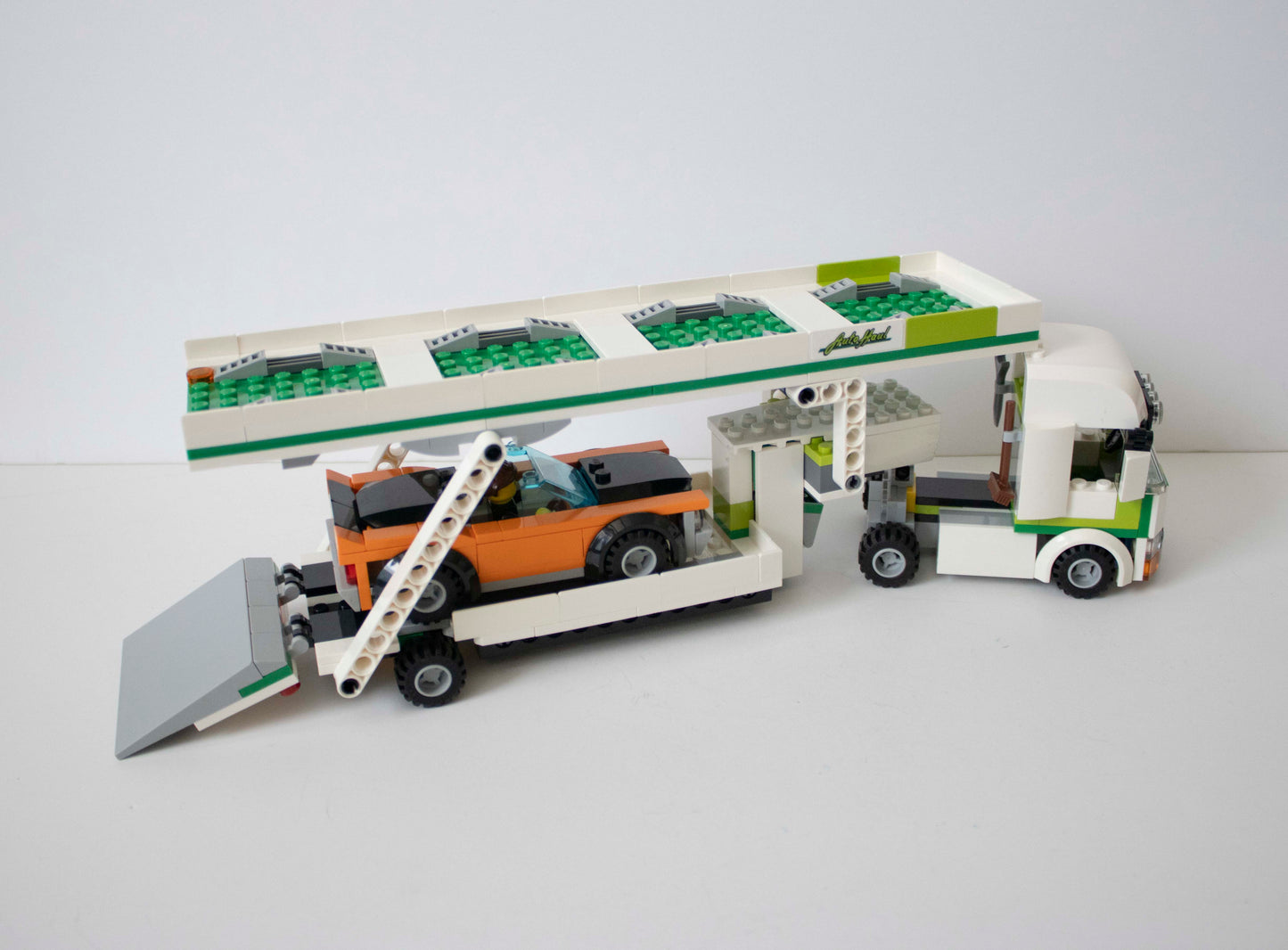 60305 City: Car Transporter