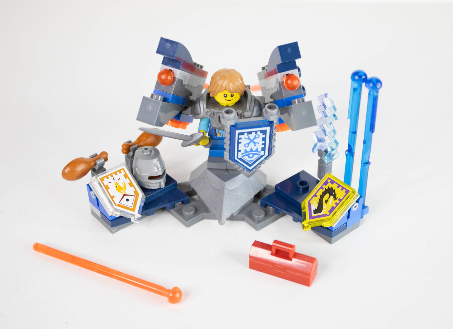 70333 NEXO Knights: Ultimate Robin