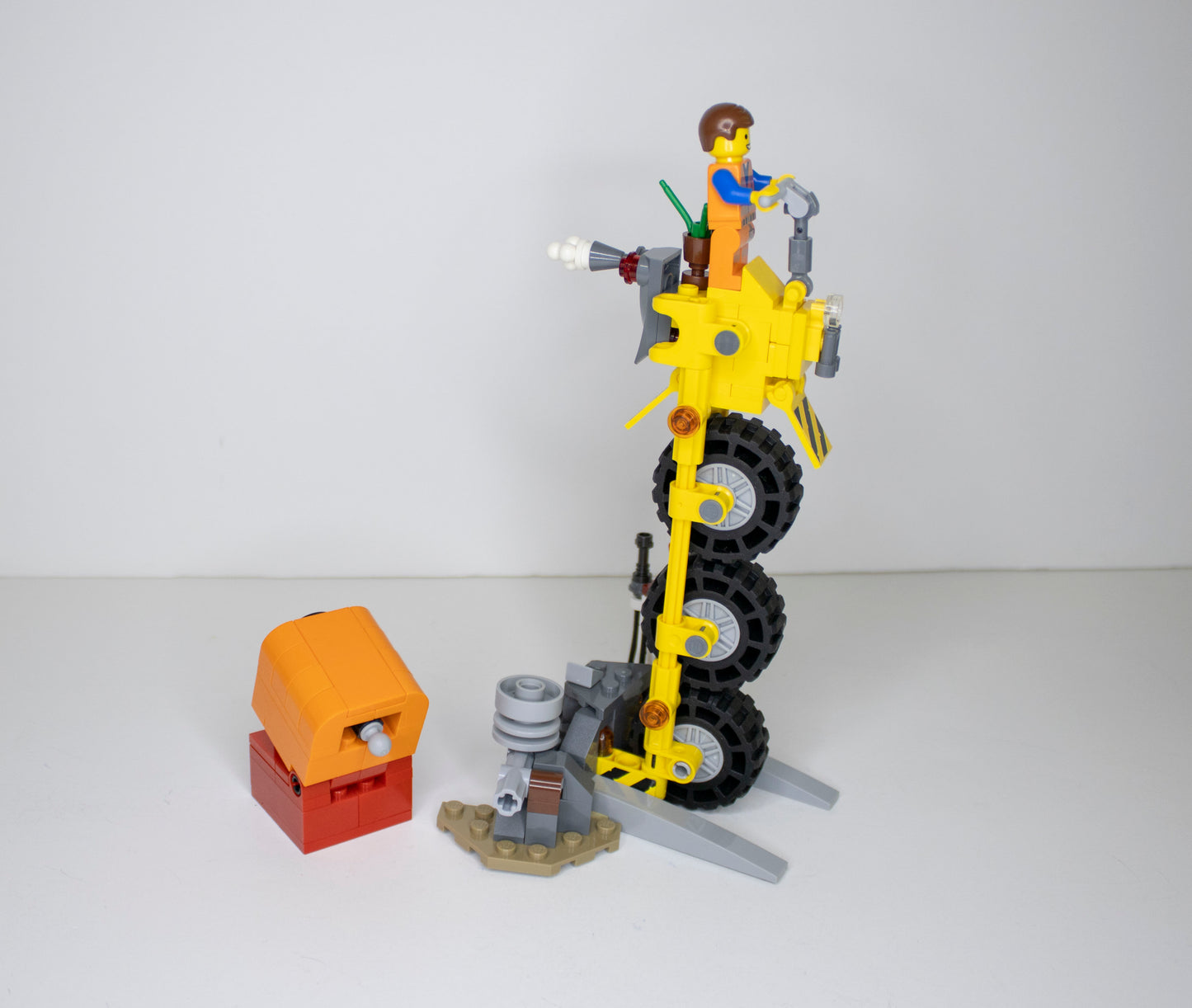 70823 The LEGO Movie 2: Emmet's Thricycle!