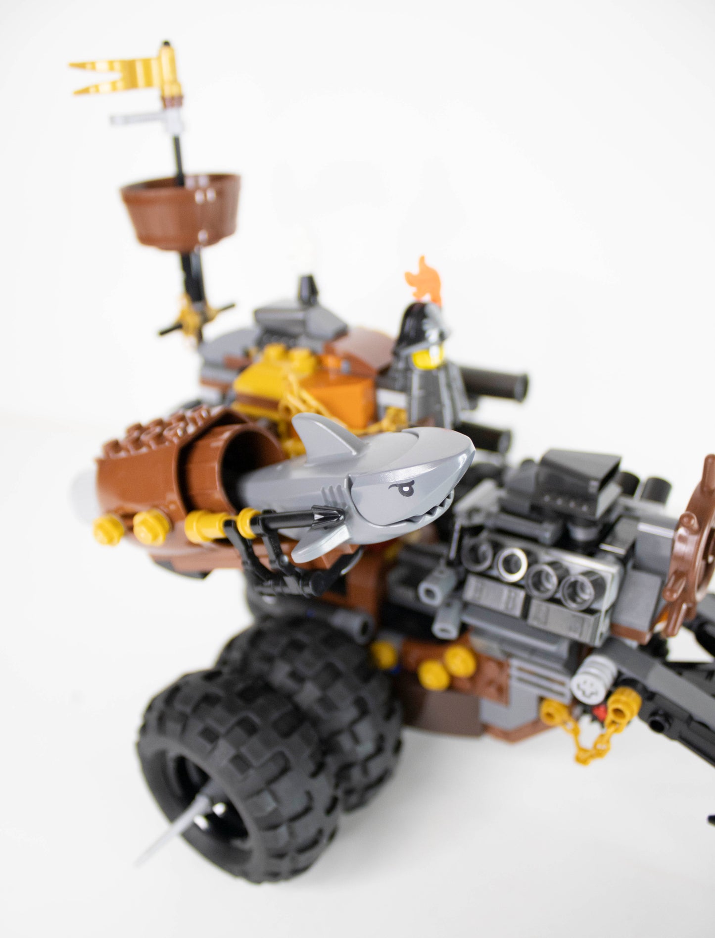 70834 The LEGO Movie 2: MetalBeard's Heavy Metal Trike!