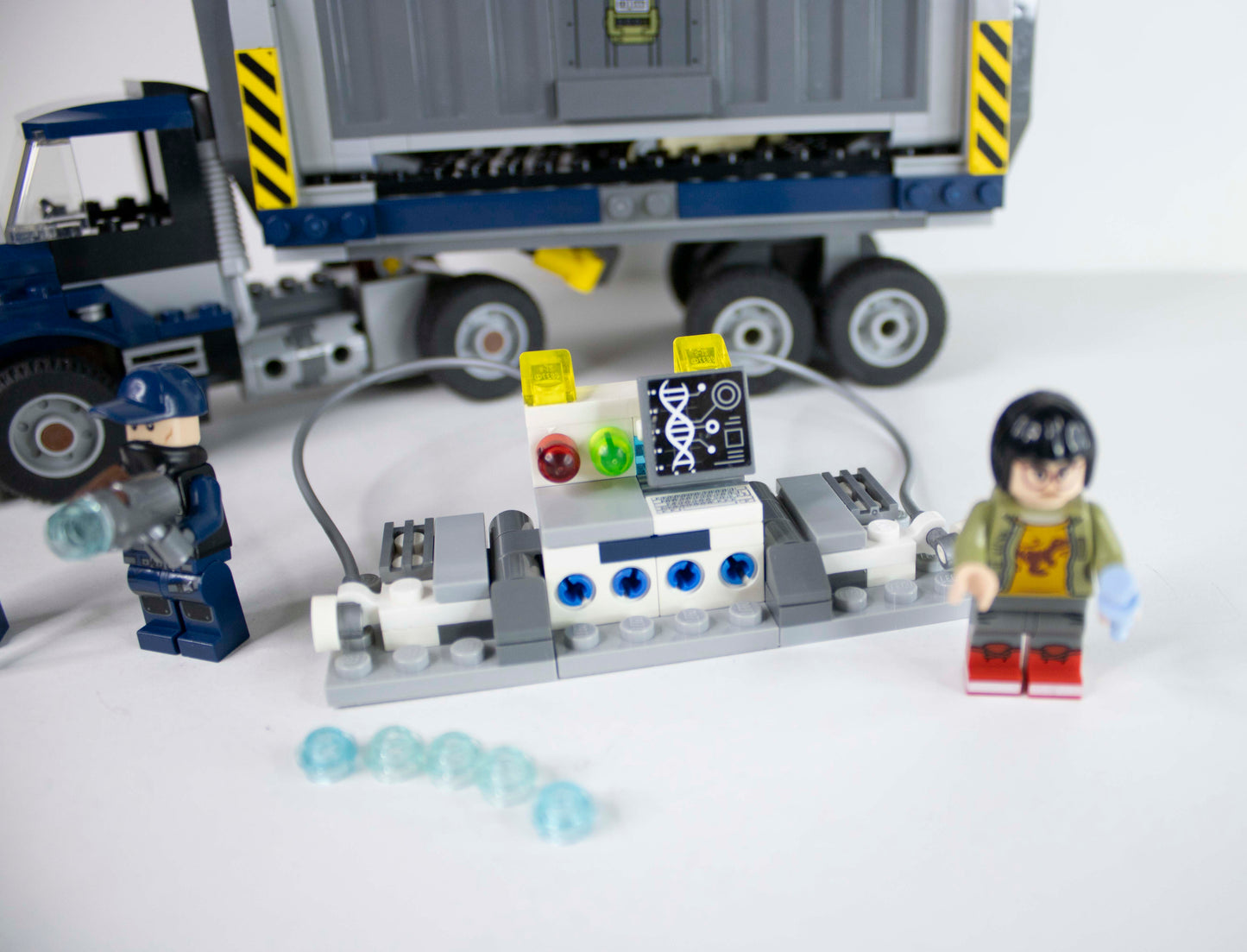 75933 Jurassic World: T.rex Transport (#2)