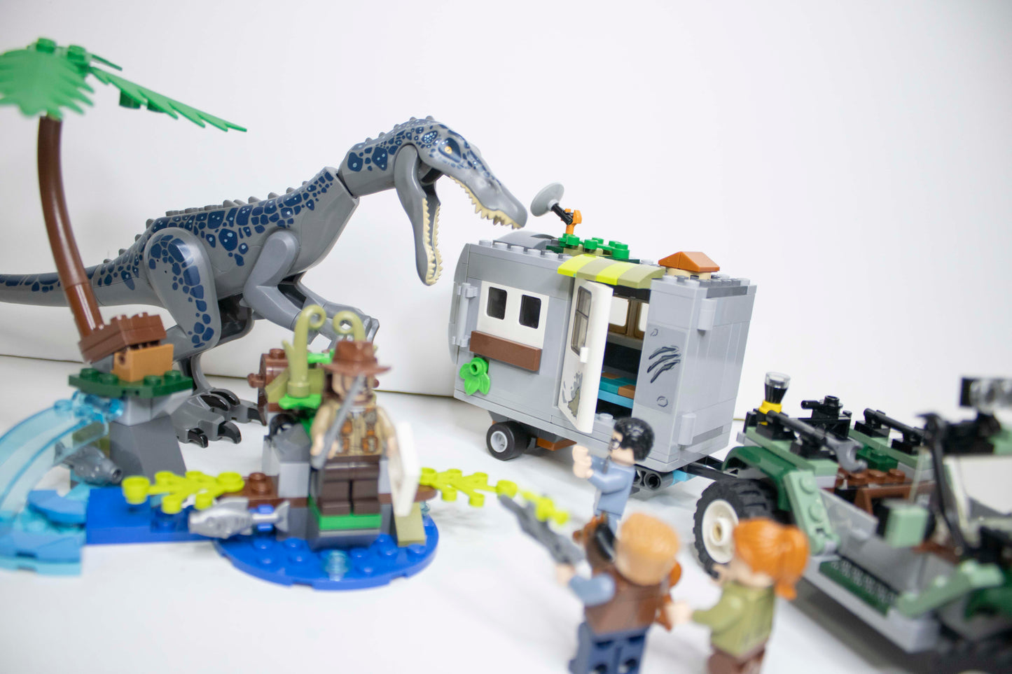 75935 Jurassic World: Baryonyx Face-Off The Treasure Hunt