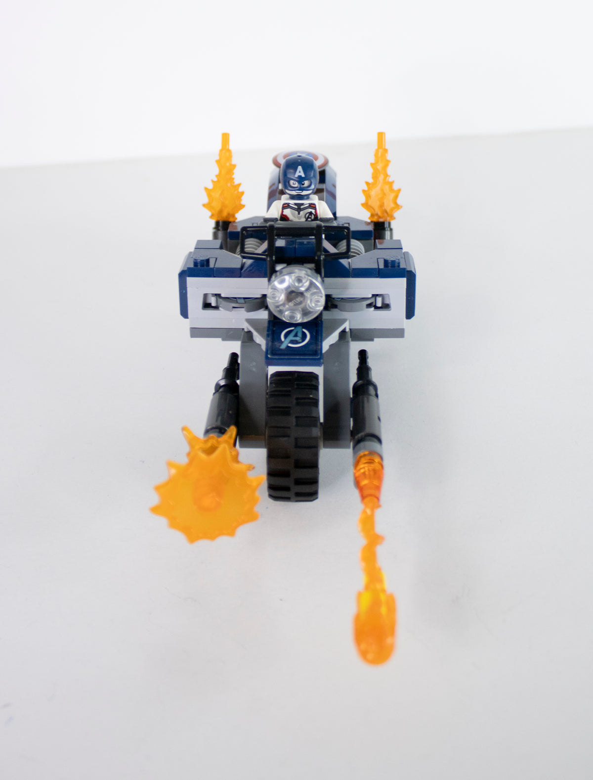 76123 Marvel Avengers: Captain American - Outriders Attack