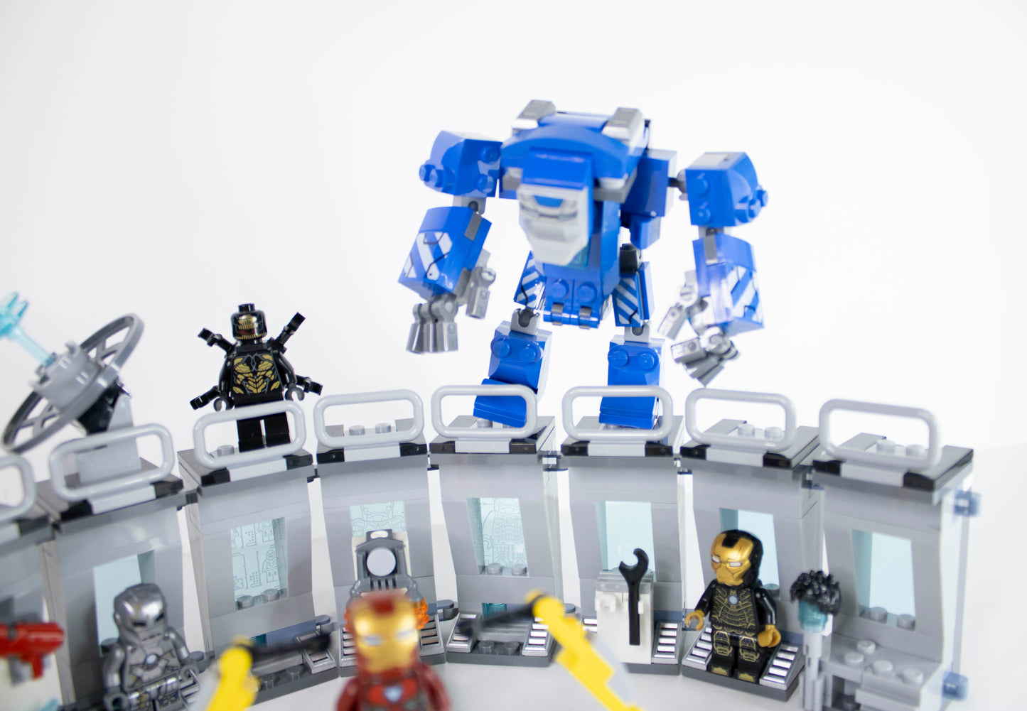 76125 Marvel Avengers: Iron Man Hall of Armor (#2)