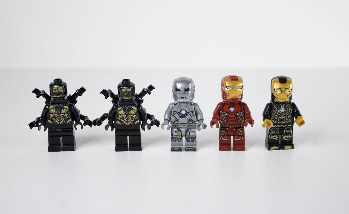 76125 Marvel Avengers: Iron Man Hall of Armor (#2)