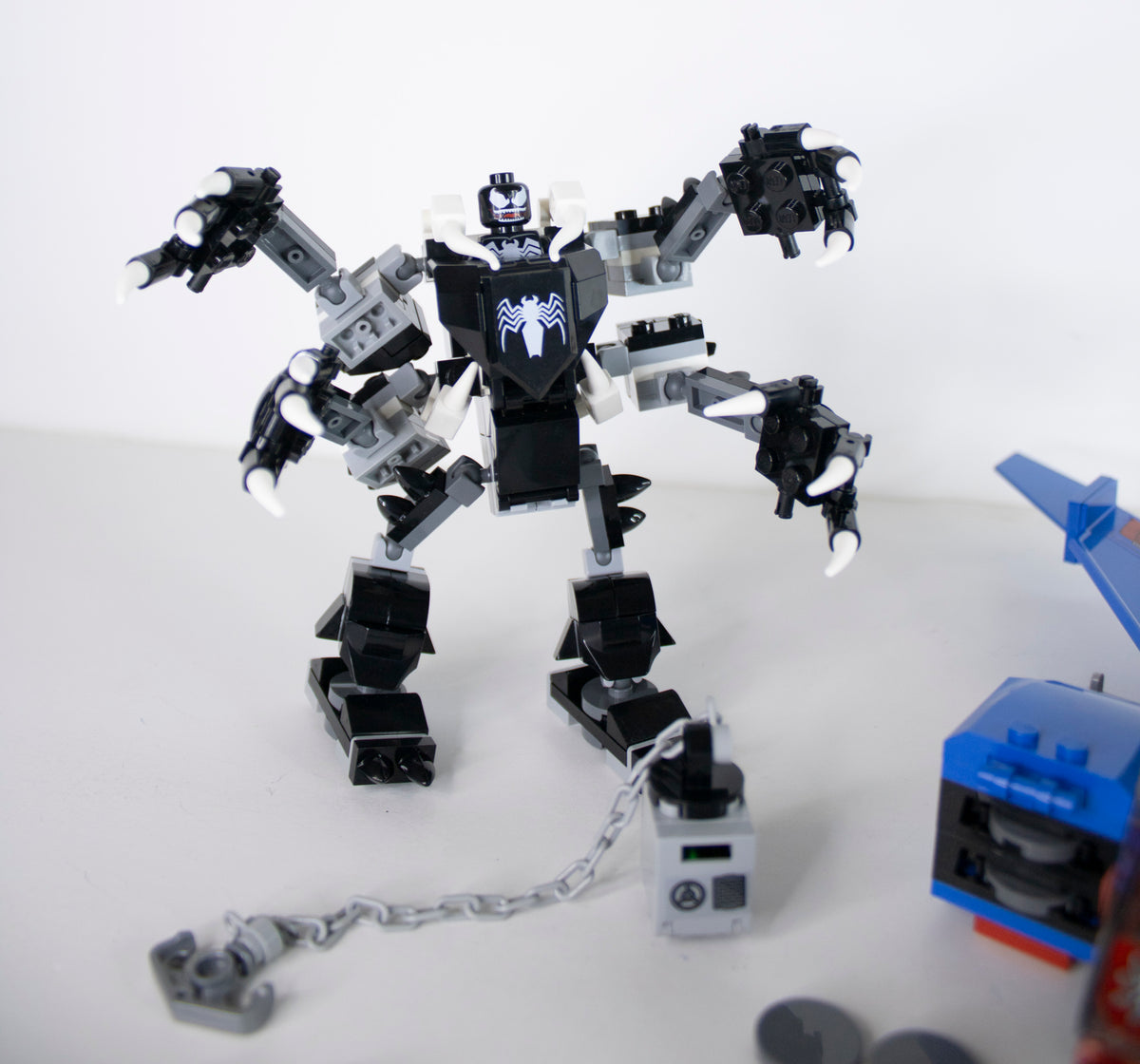 76150 Marvel: Spiderjet vs. Venom Mech