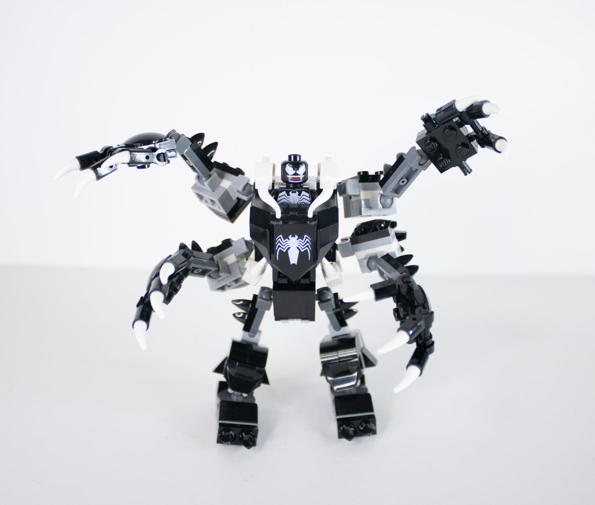 76150 Marvel: Spiderjet vs. Venom Mech