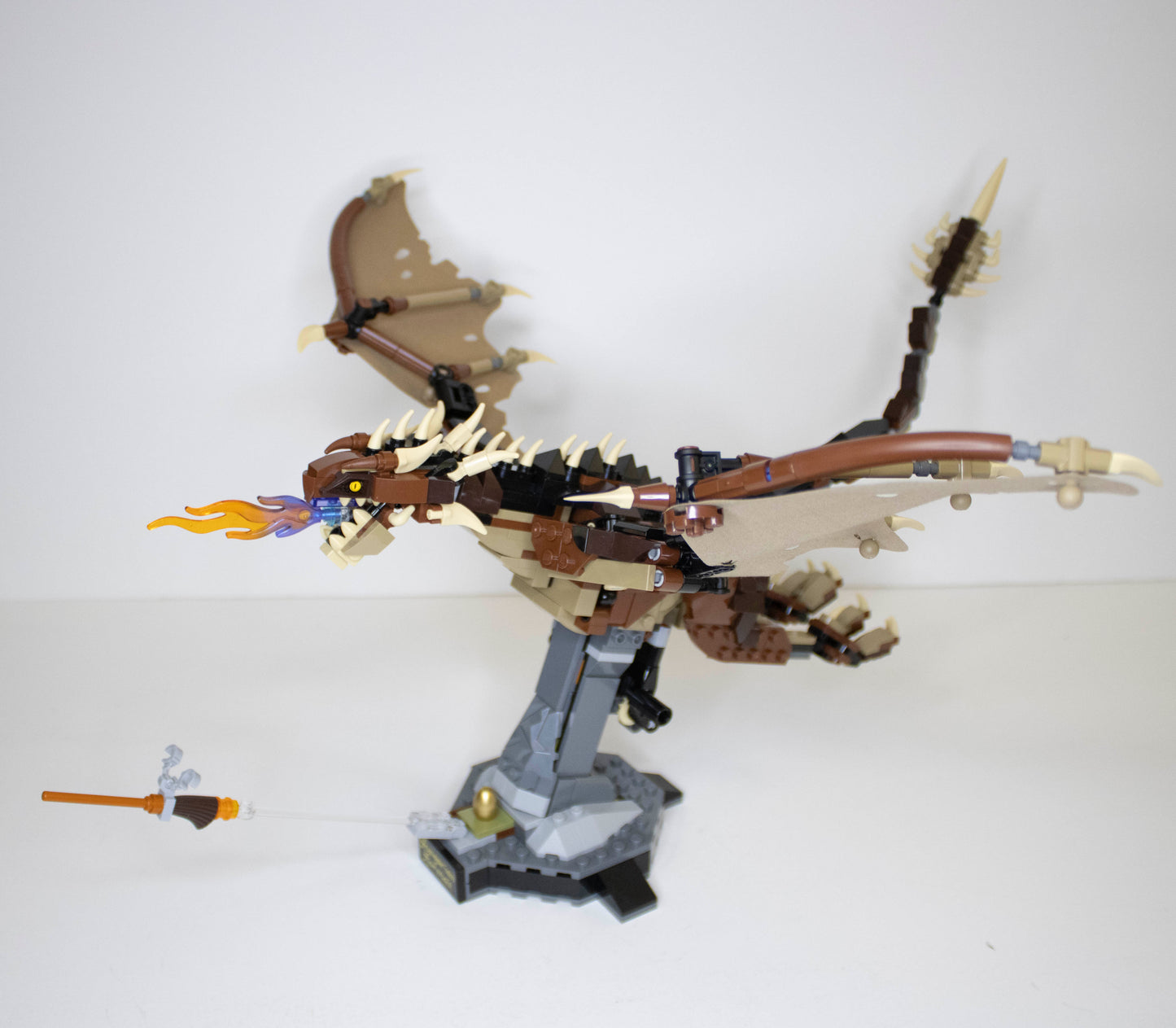 76406 Harry Potter: Hungarian Horntail Dragon