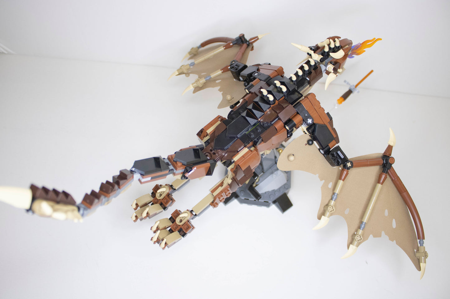 76406 Harry Potter: Hungarian Horntail Dragon