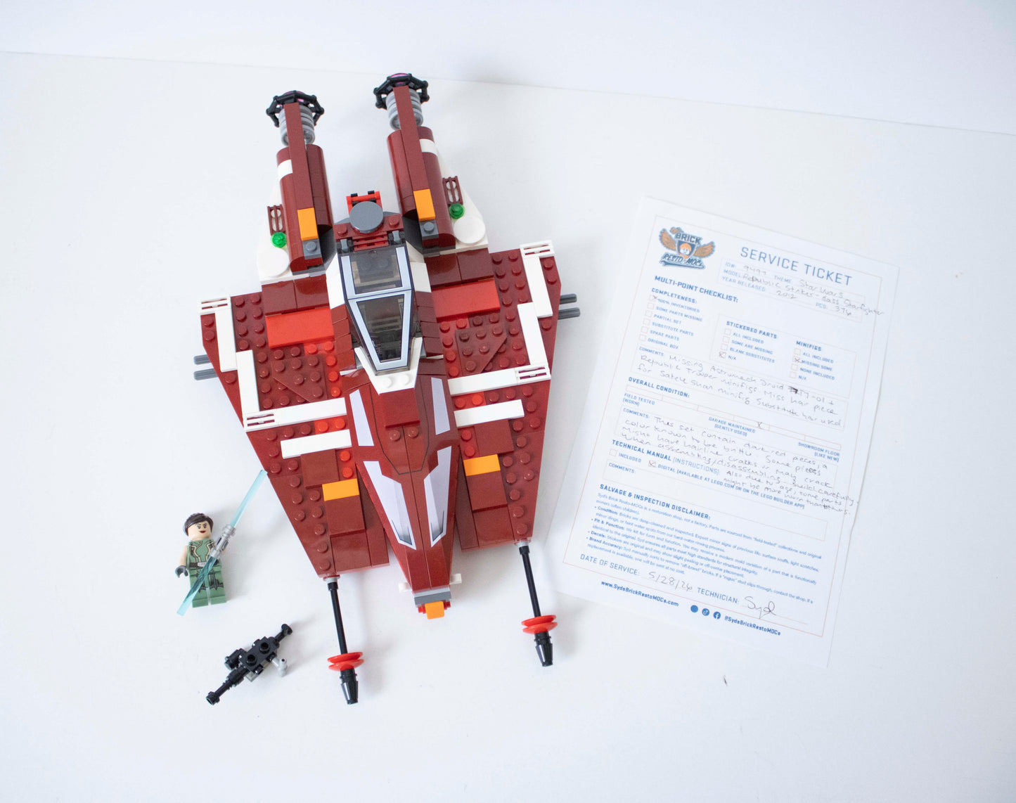 9497 Star Wars: Republic Striker-class Starfighter