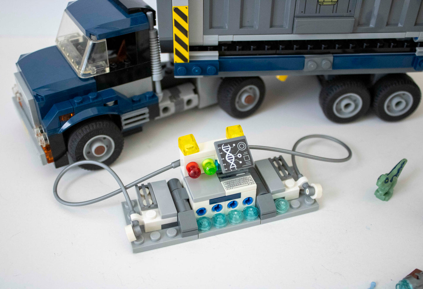 75933 Jurassic World: T.Rex Transport