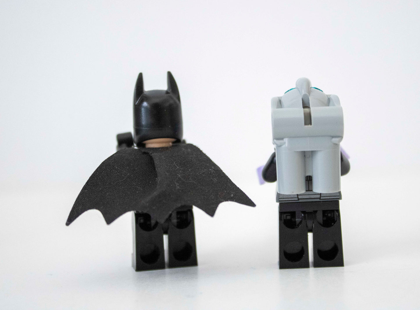 10737 Juniors: Batman vs Mr. Freeze