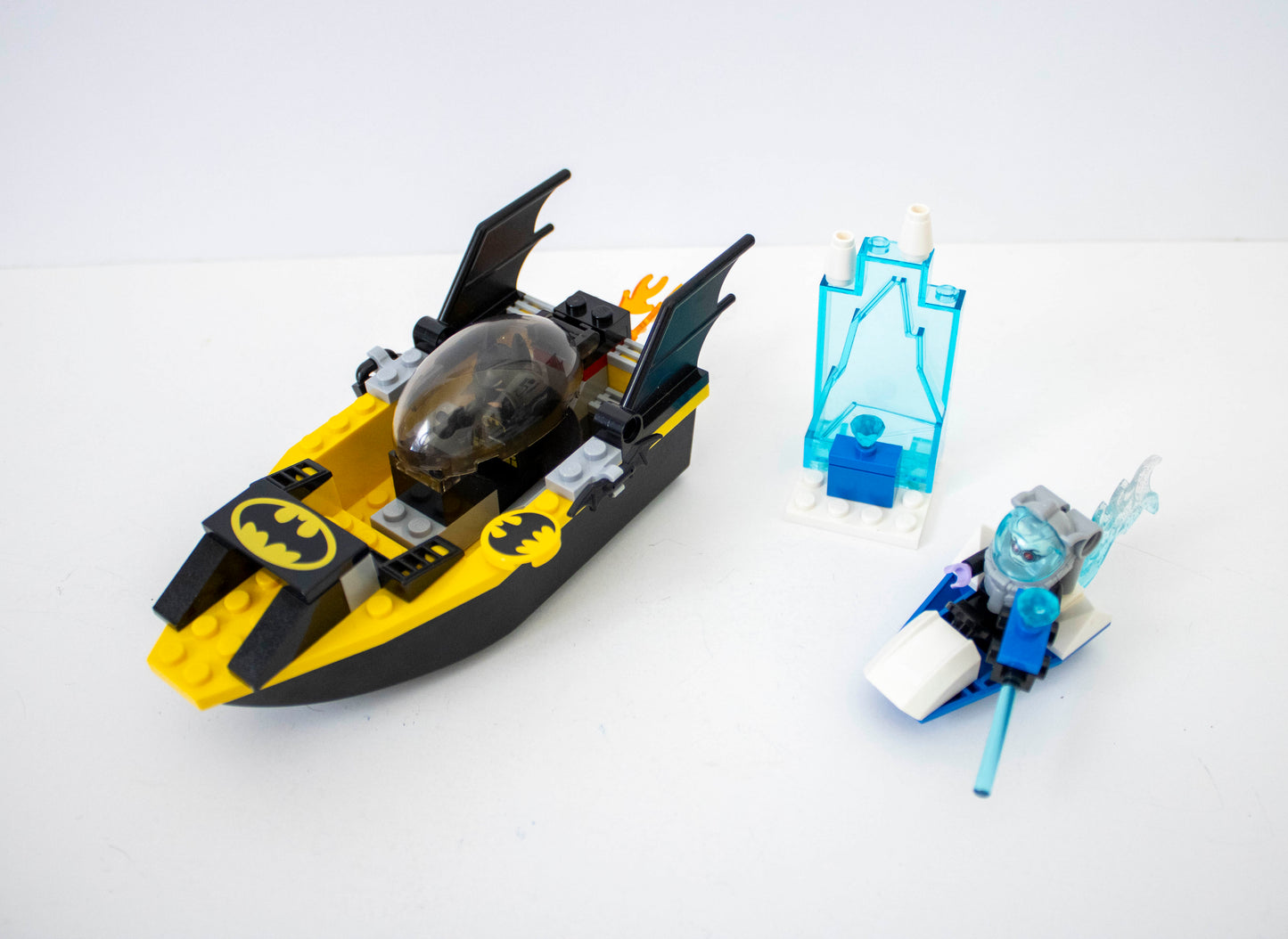 10737 Juniors: Batman vs Mr. Freeze
