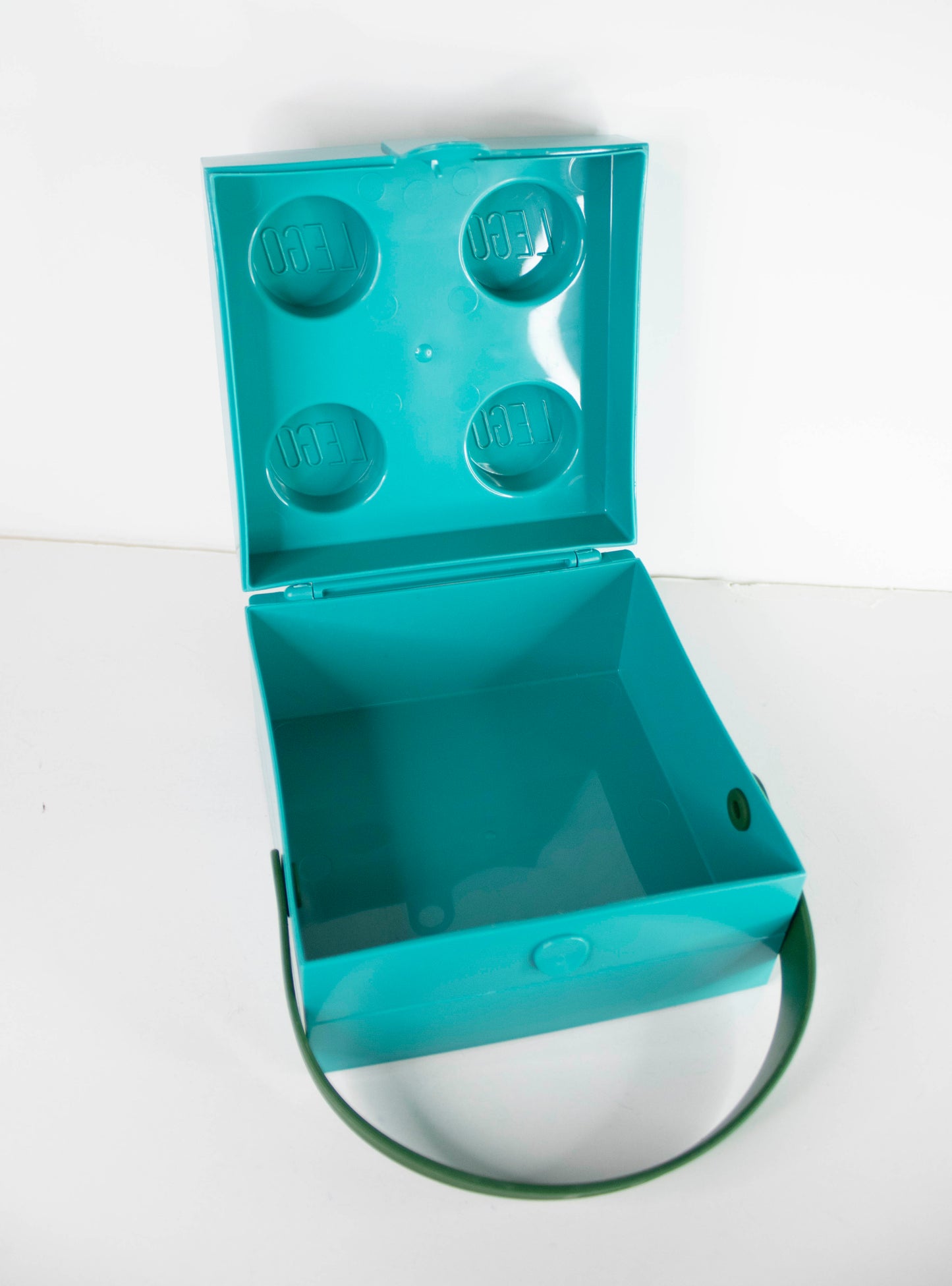 Merchandise: Classic LEGO Brick Lunch Box with Handle (Teal)