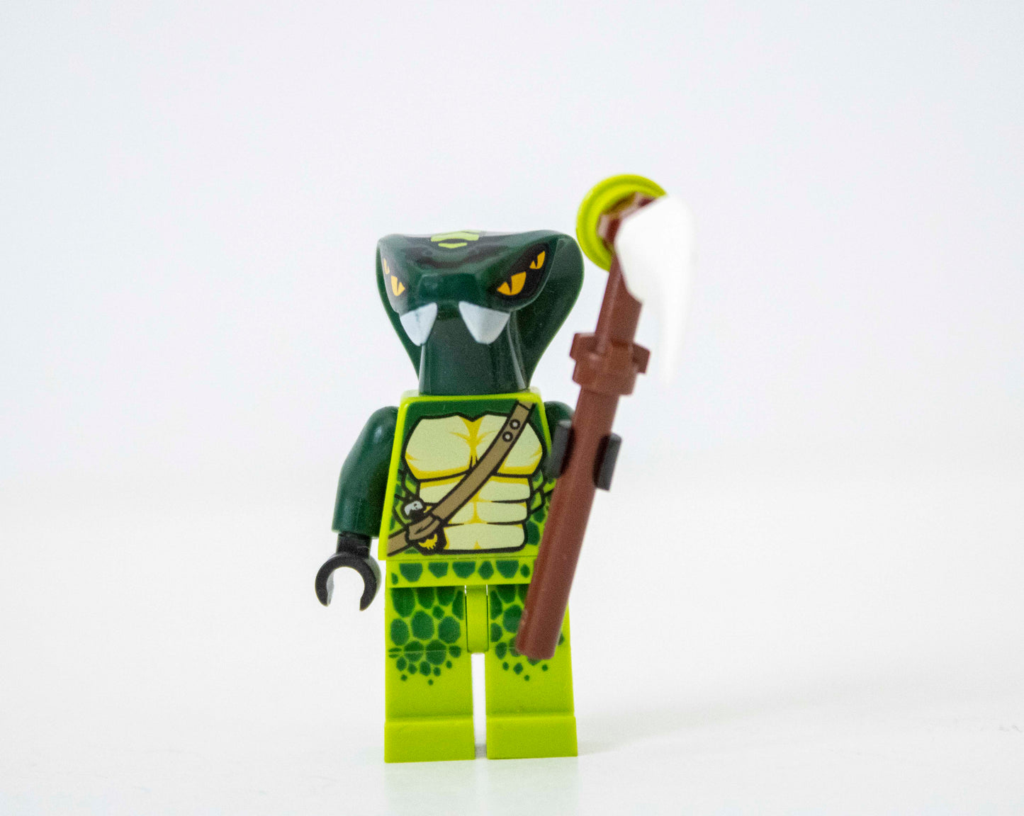 70667 Ninjago: Kai's Blade Cycle & Zane's Snowmobile