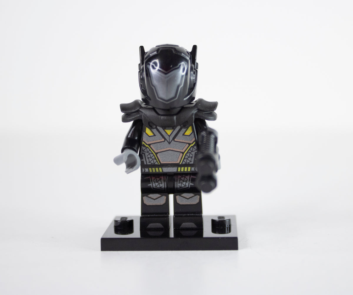 Minifig: col19-11 Galactic Bounty Hunter (CMF Series 19)