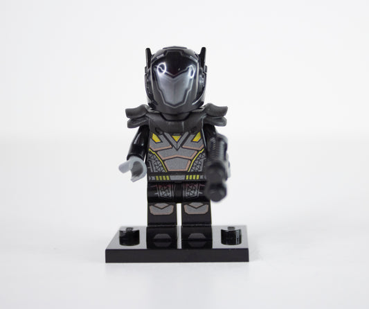 Minifig: col19-11 Galactic Bounty Hunter (CMF Series 19)
