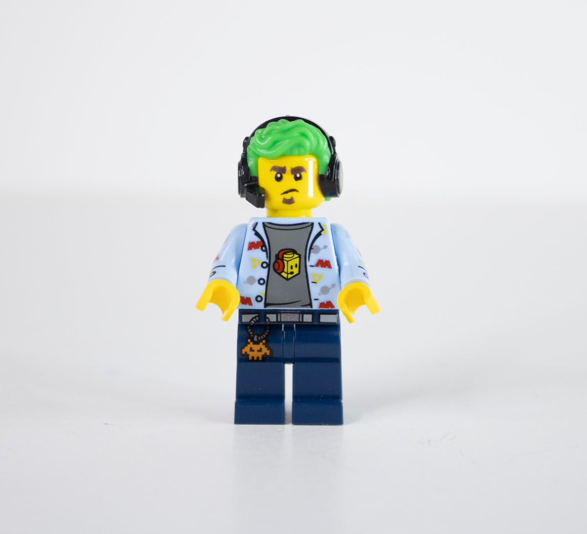 Minifig: col19-1 Video Game Champ (CMF Series 19)
