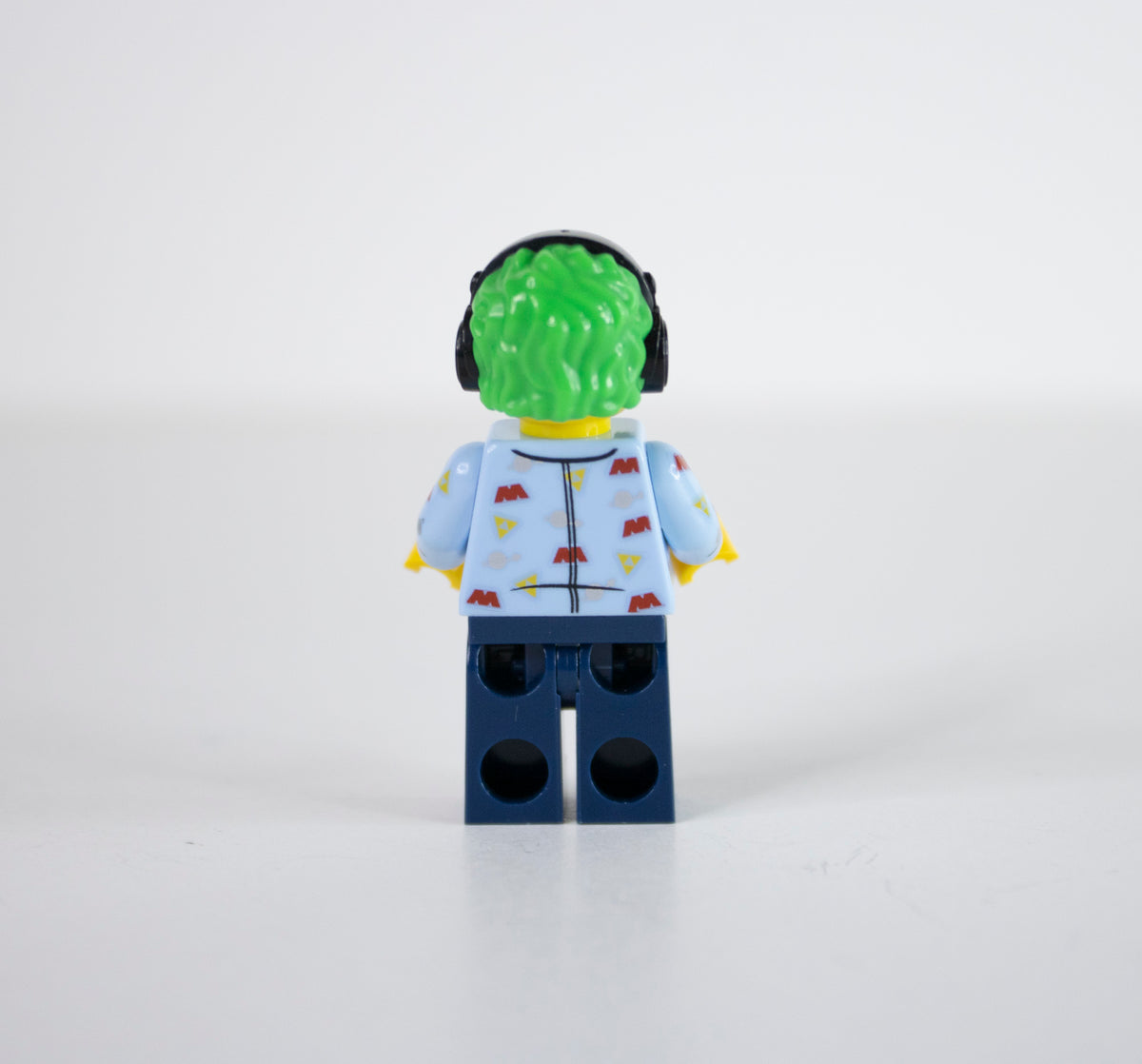 Minifig: col19-1 Video Game Champ (CMF Series 19)