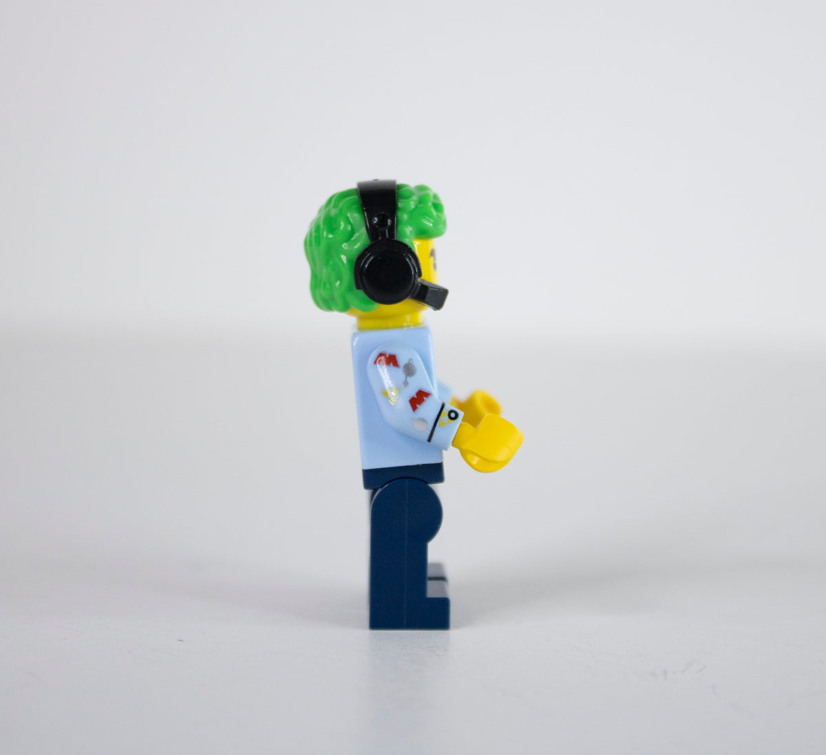 Minifig: col19-1 Video Game Champ (CMF Series 19)