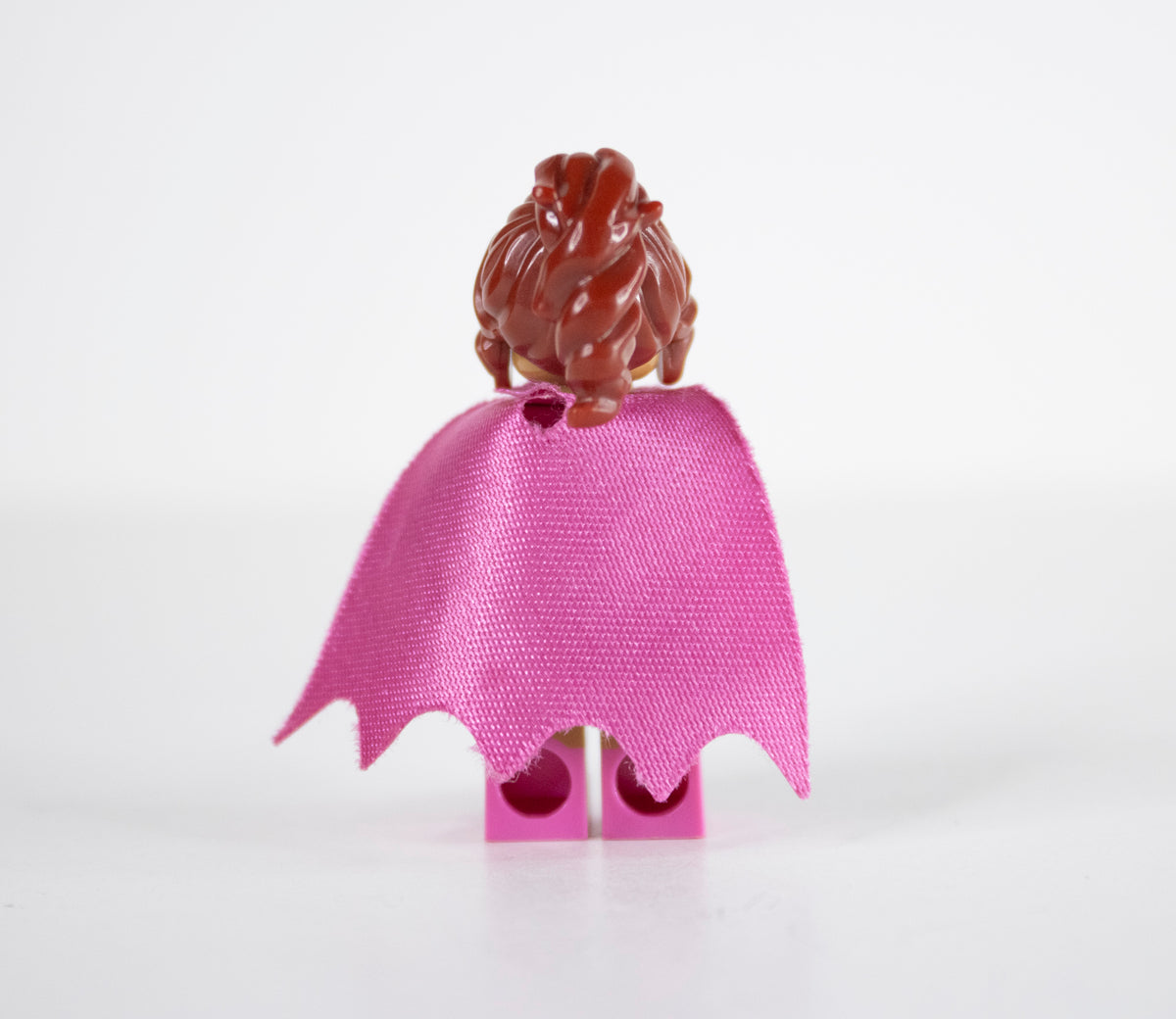 Minifig: coltlbm-10 Pink Power Batgirl (The LEGO Batman Movie CMF)